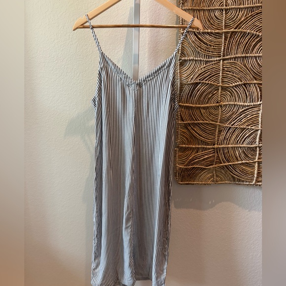 7 SEVEN FOR ALL MANKIND strappy midi dress - Picture 2 of 3
